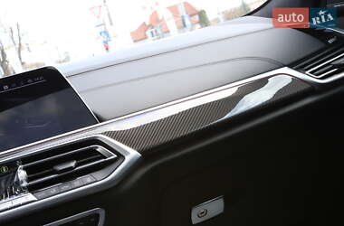 Позашляховик / Кросовер BMW X6 2022 в 