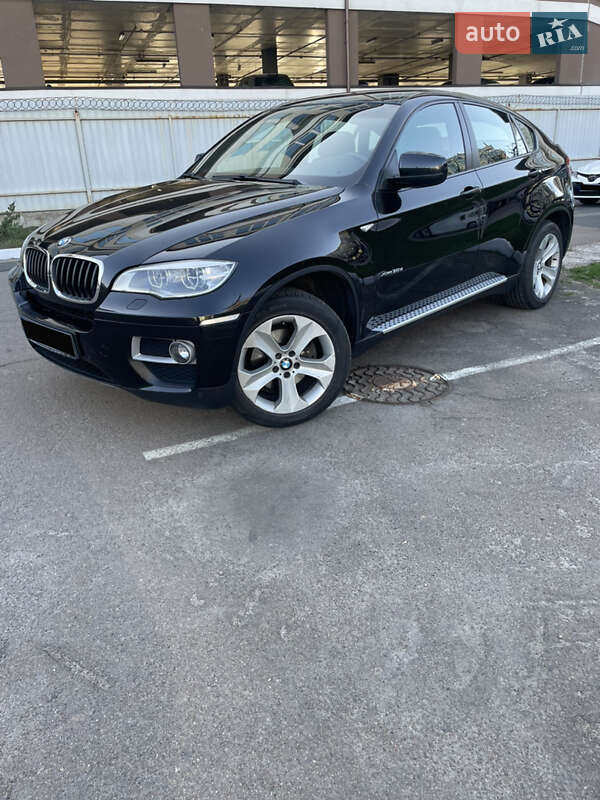 Внедорожник / Кроссовер BMW X6 2013 в Киеве