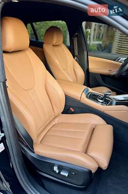 Позашляховик / Кросовер BMW X6 2022 в 