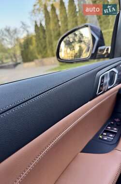 Позашляховик / Кросовер BMW X6 2022 в 