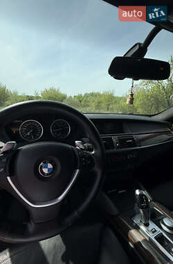Позашляховик / Кросовер BMW X6 2008 в 