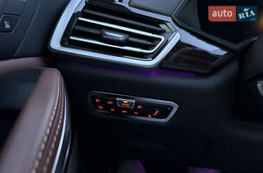 Позашляховик / Кросовер BMW X6 2020 в 