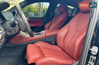 Позашляховик / Кросовер BMW X6 2022 в 