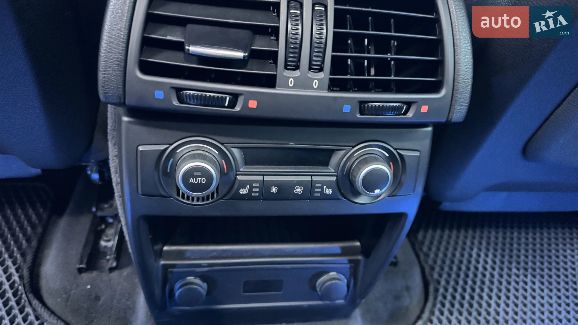 2012 BMW X6 - мініатюра 29