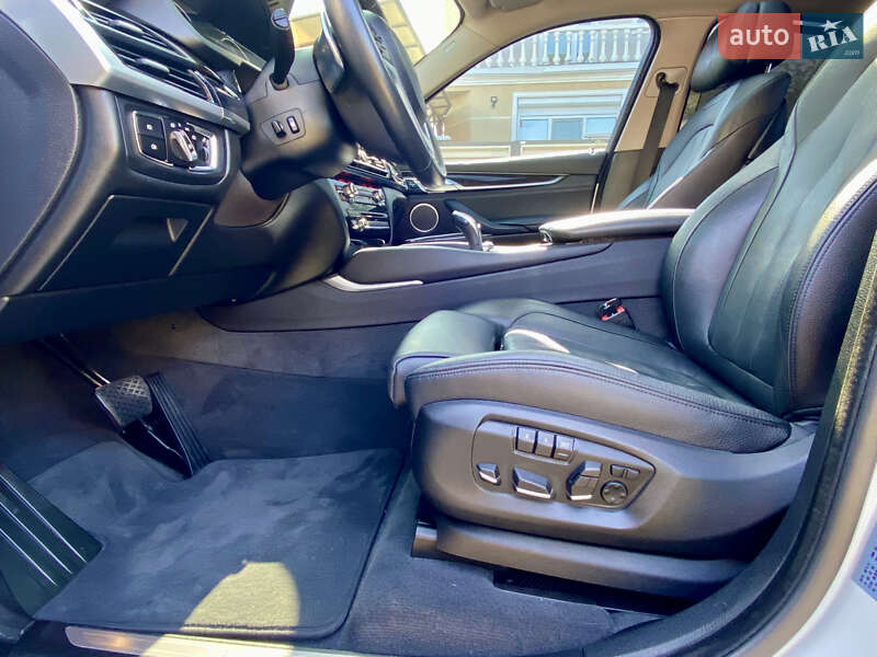 Внедорожник / Кроссовер BMW X6 2015 в Одессе фото 32 Внедорожник / Кроссовер BMW X6 2015 в Одессе