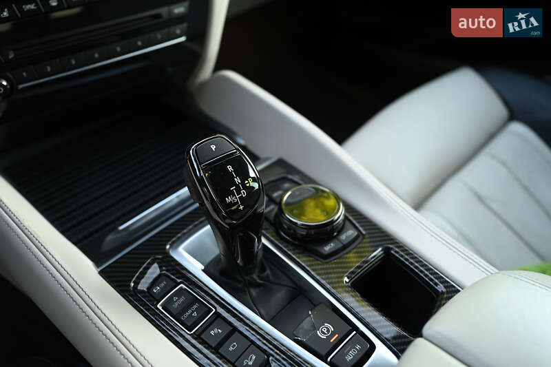 Позашляховик / Кросовер BMW X6 2015 в Тернополі