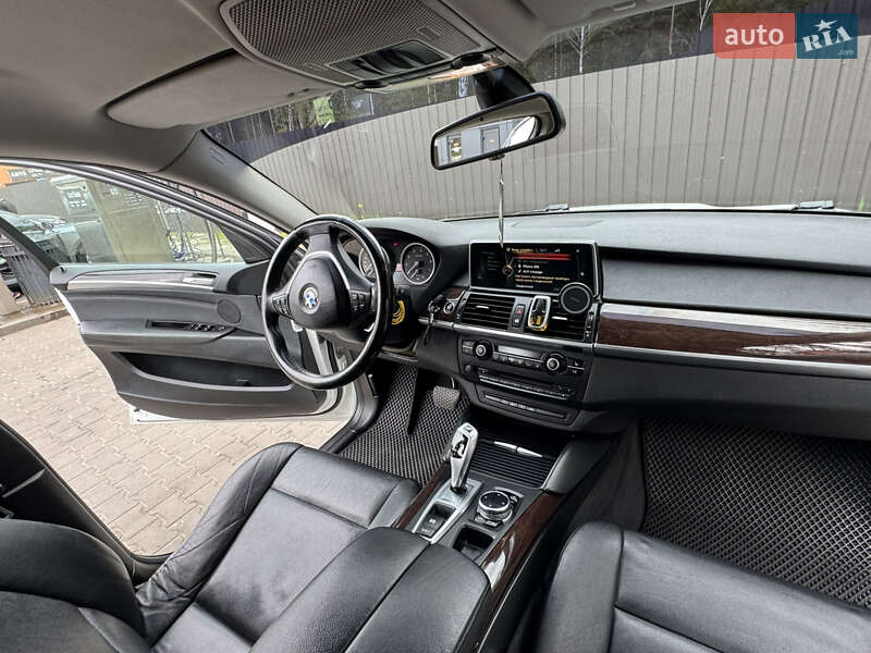 Внедорожник / Кроссовер BMW X6 2012 в Буче