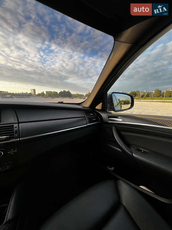 Позашляховик / Кросовер BMW X6 2012 в Чернівцях