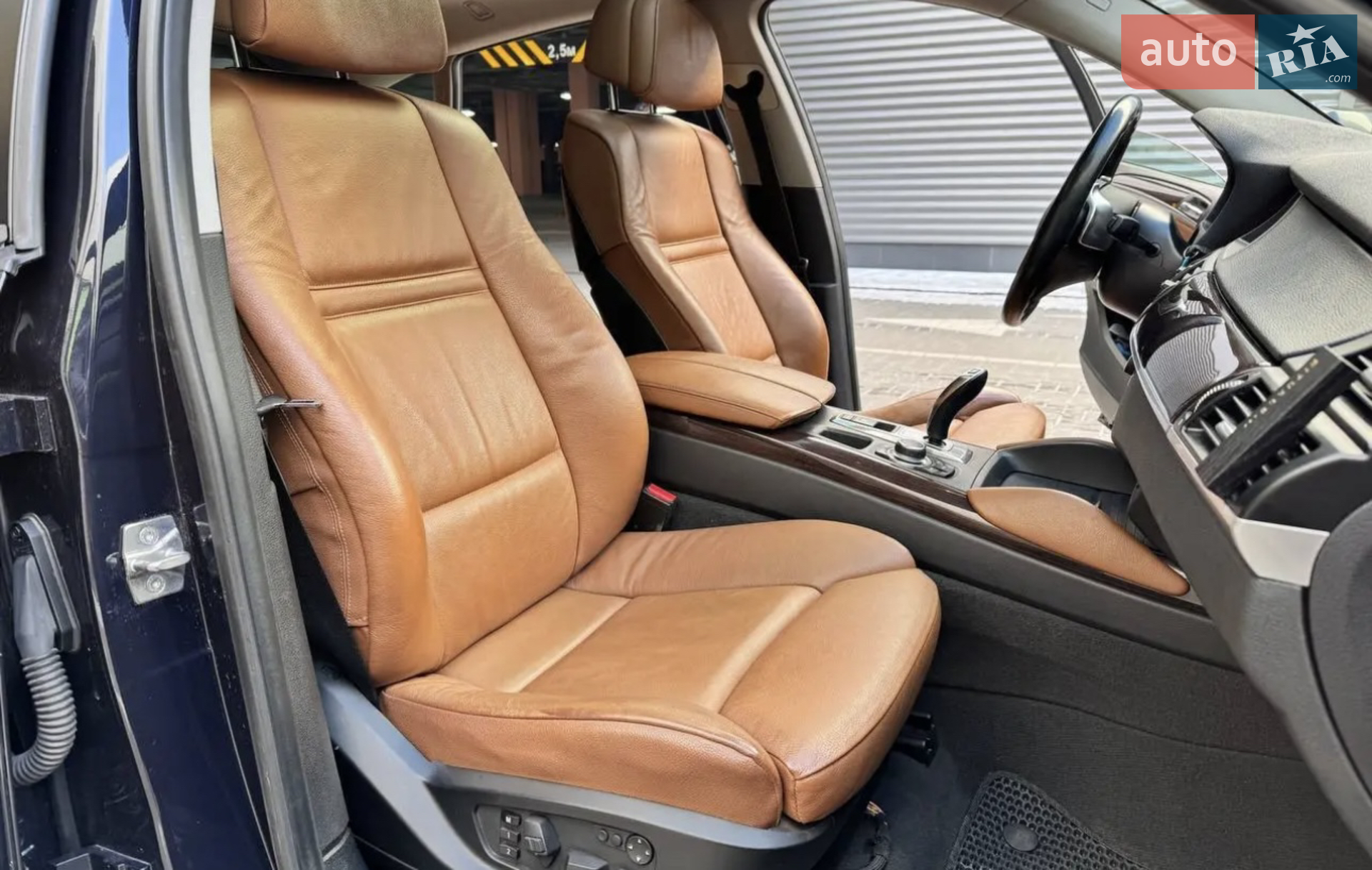 2010 BMW X6 - мініатюра 20