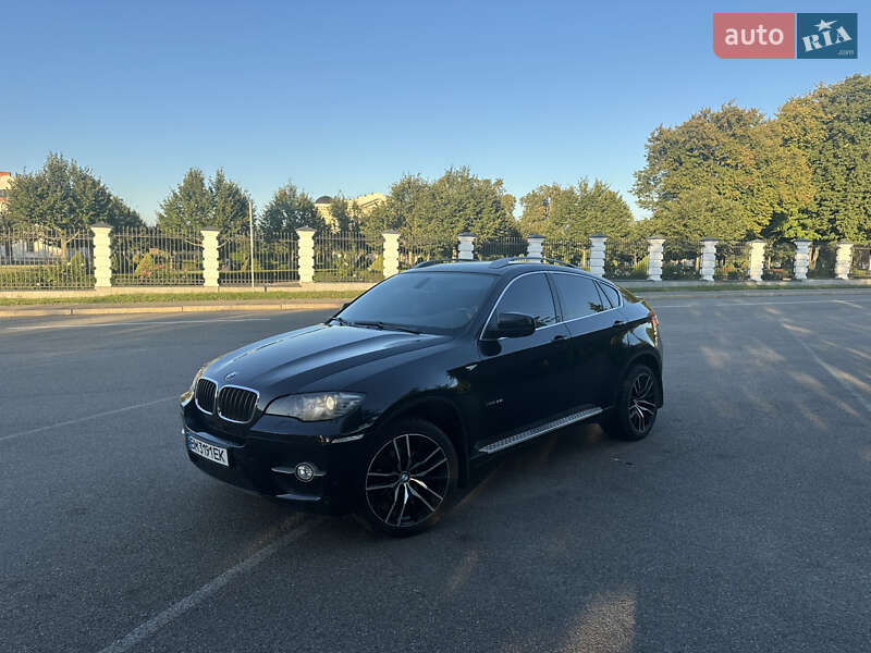 BMW X6 2011