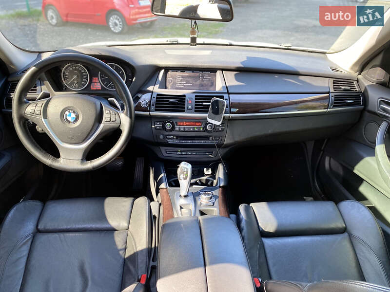 Позашляховик / Кросовер BMW X6 2012 в Києві