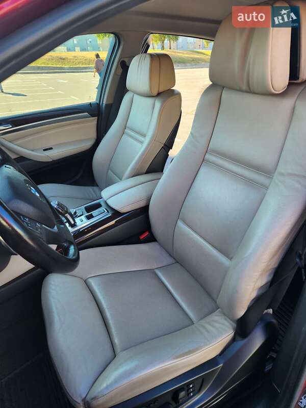 Внедорожник / Кроссовер BMW X6 2012 в Киеве