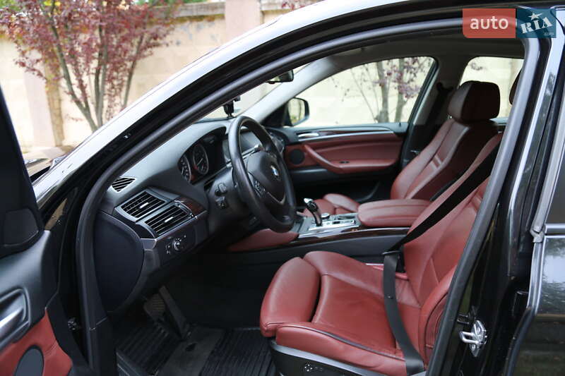 Внедорожник / Кроссовер BMW X6 2010 в Киеве