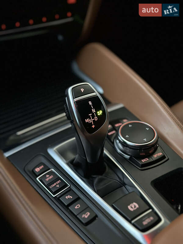 Позашляховик / Кросовер BMW X6 2015 в Харкові