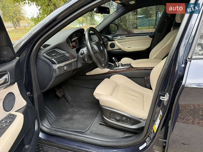 Позашляховик / Кросовер BMW X6 2011 в Києві