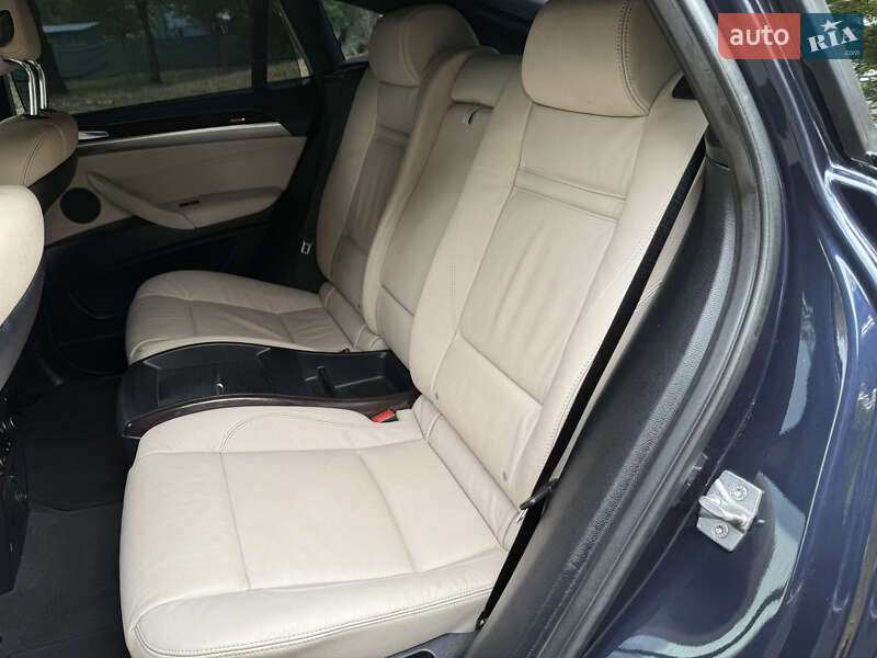 Позашляховик / Кросовер BMW X6 2011 в Києві