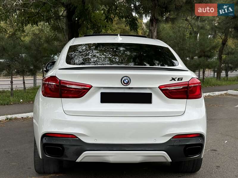 Внедорожник / Кроссовер BMW X6 2015 в Одессе