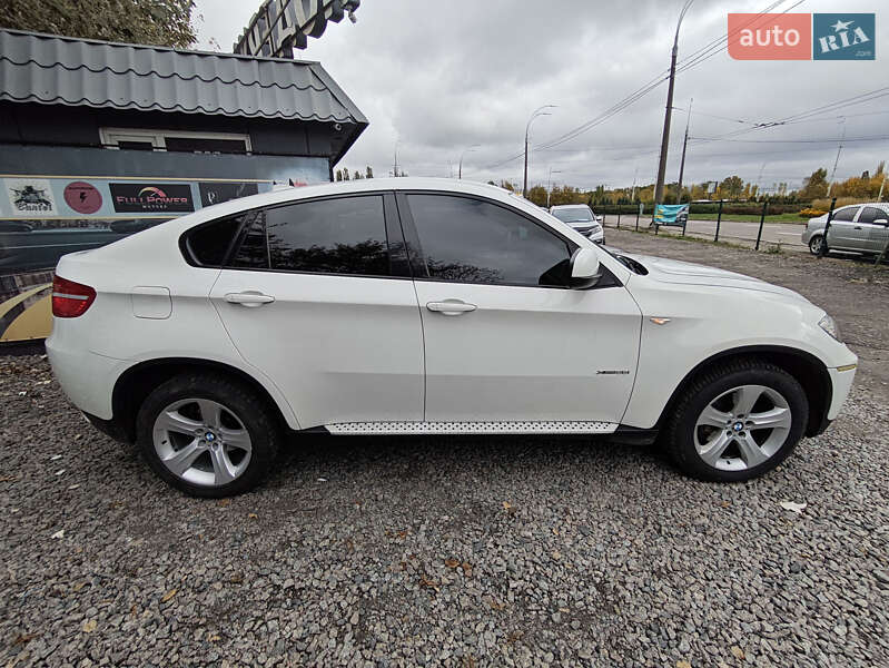 Внедорожник / Кроссовер BMW X6 2010 в Киеве