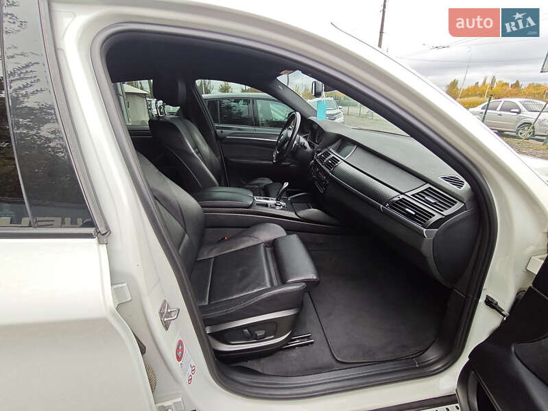 Внедорожник / Кроссовер BMW X6 2010 в Киеве