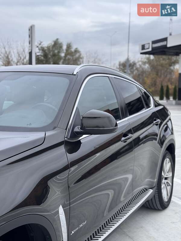 Внедорожник / Кроссовер BMW X6 2017 в Киеве