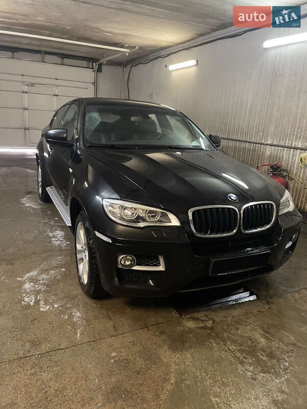 Внедорожник / Кроссовер BMW X6 2013 в Киеве
