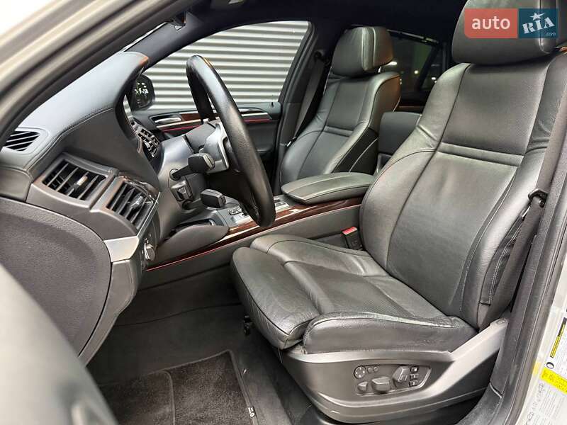 Внедорожник / Кроссовер BMW X6 2010 в Киеве