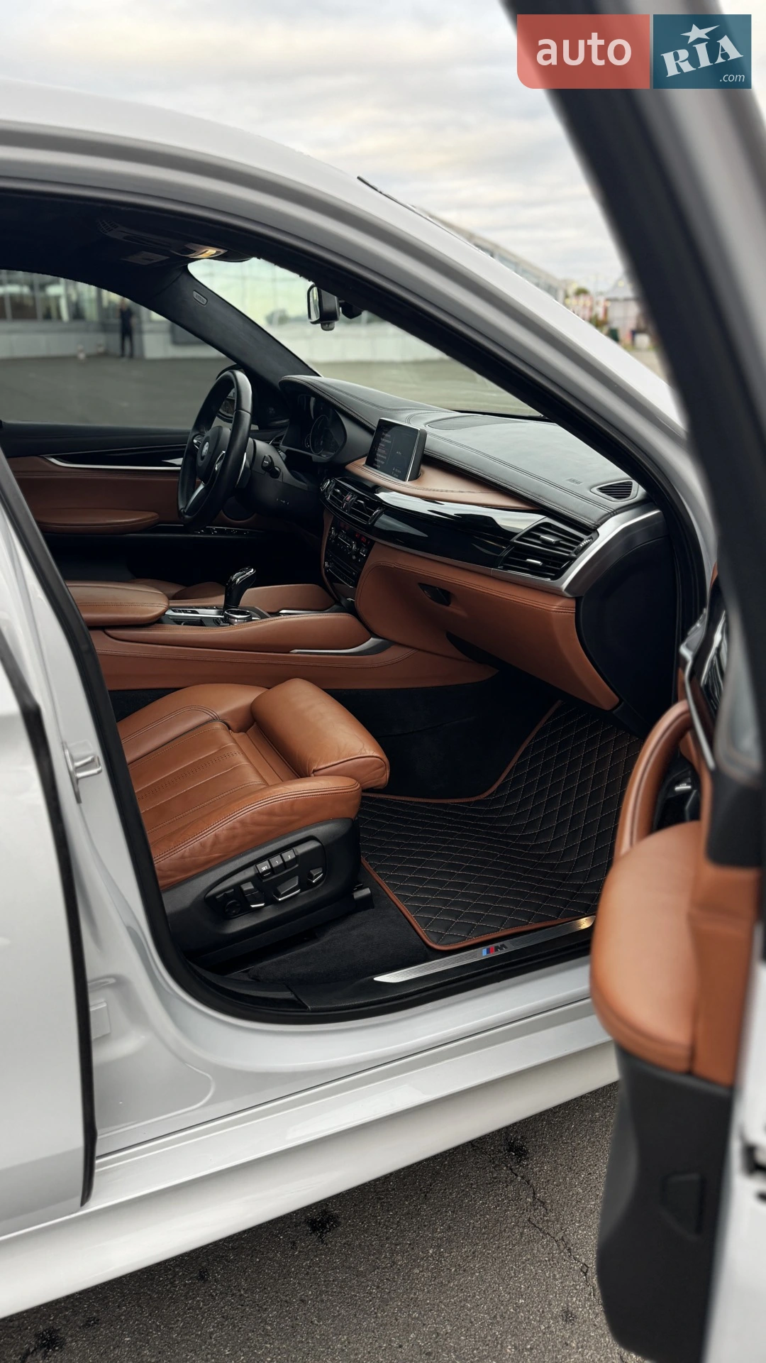 2015 BMW X6 - мініатюра 40