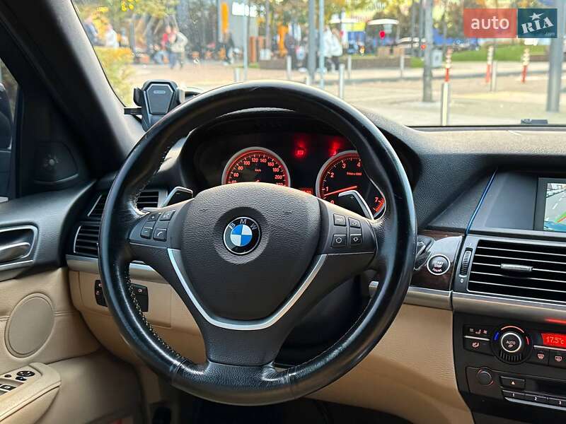 Внедорожник / Кроссовер BMW X6 2011 в Киеве