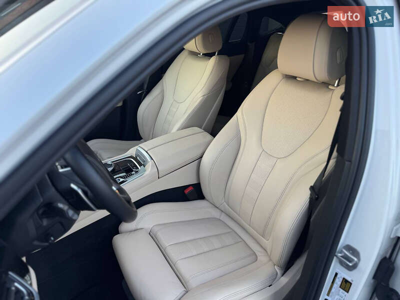 Позашляховик / Кросовер BMW X6 2020 в Чернівцях