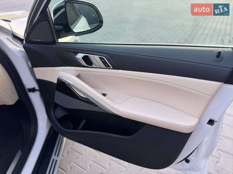 Позашляховик / Кросовер BMW X6 2020 в Чернівцях