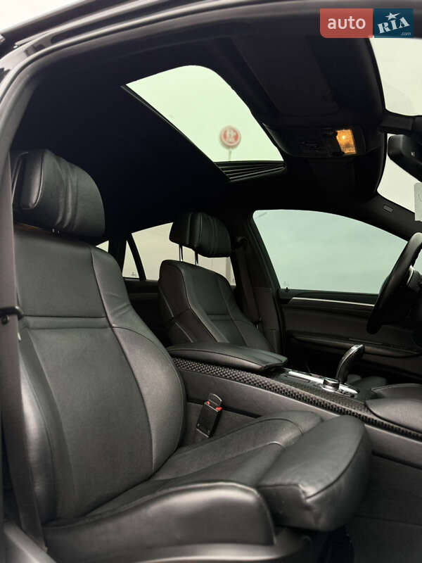 Внедорожник / Кроссовер BMW X6 2011 в Черновцах