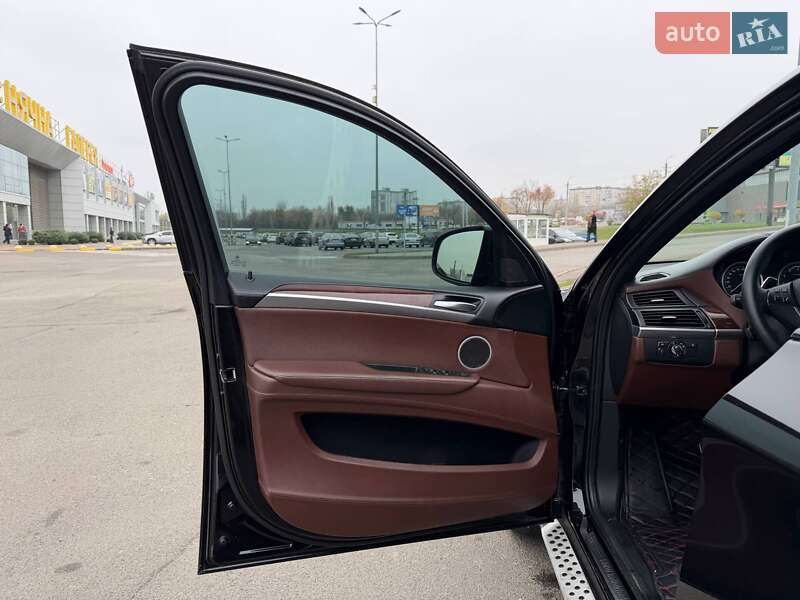 Внедорожник / Кроссовер BMW X6 2011 в Кривом Роге