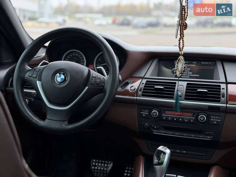 Внедорожник / Кроссовер BMW X6 2011 в Кривом Роге