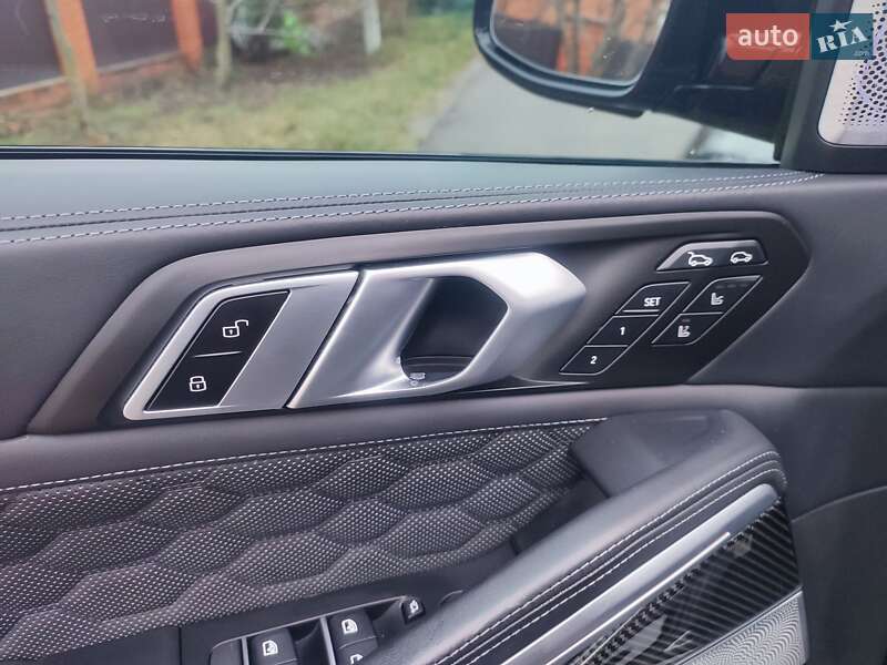 Внедорожник / Кроссовер BMW X6 2021 в Киеве