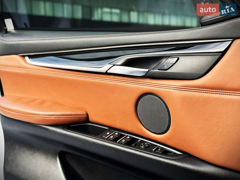 Внедорожник / Кроссовер BMW X6 2016 в Киеве