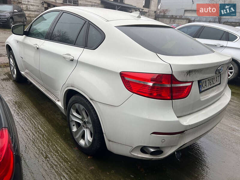 Внедорожник / Кроссовер BMW X6 2010 в Киеве