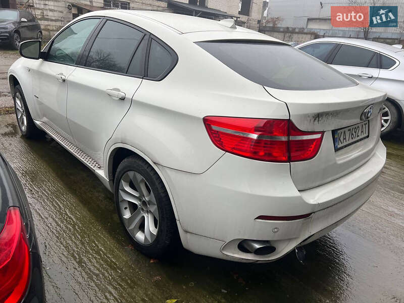 Внедорожник / Кроссовер BMW X6 2010 в Киеве