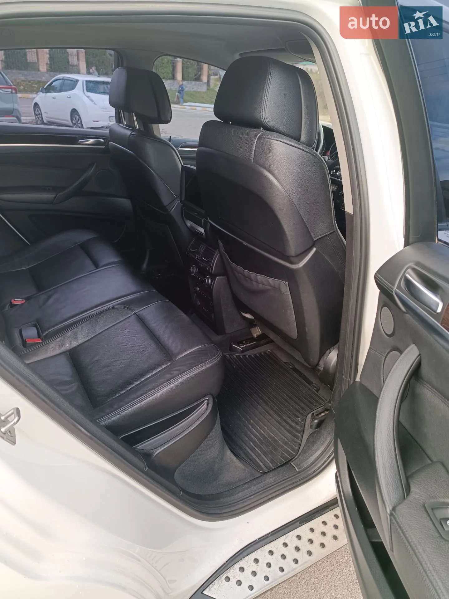 2011 BMW X6 - мініатюра 7