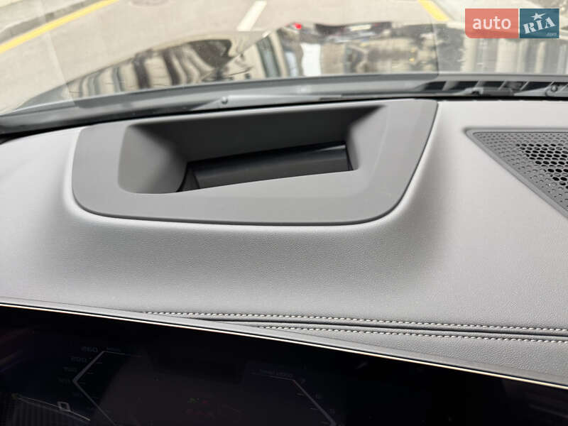 Внедорожник / Кроссовер BMW X6 2024 в Киеве