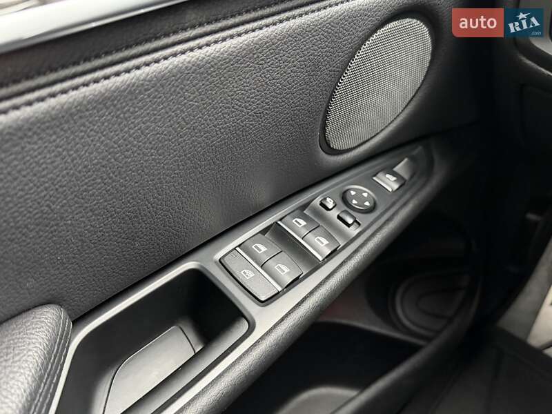 Внедорожник / Кроссовер BMW X6 2016 в Днепре фото 30 Внедорожник / Кроссовер BMW X6 2016 в Днепре