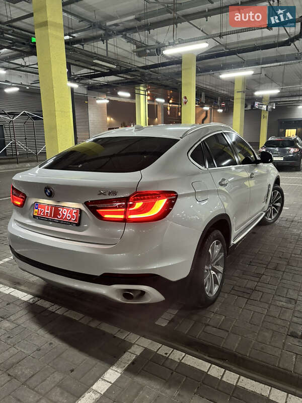 Позашляховик / Кросовер BMW X6 2015 в Києві