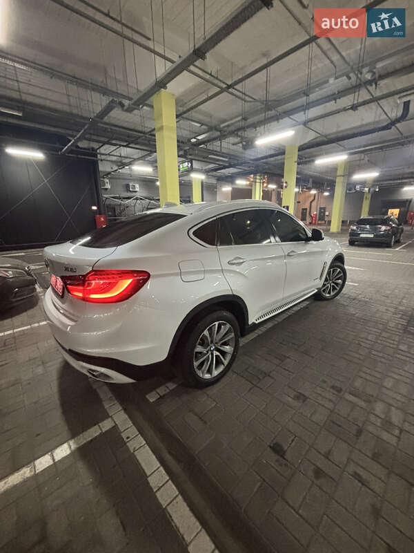 Позашляховик / Кросовер BMW X6 2015 в Києві