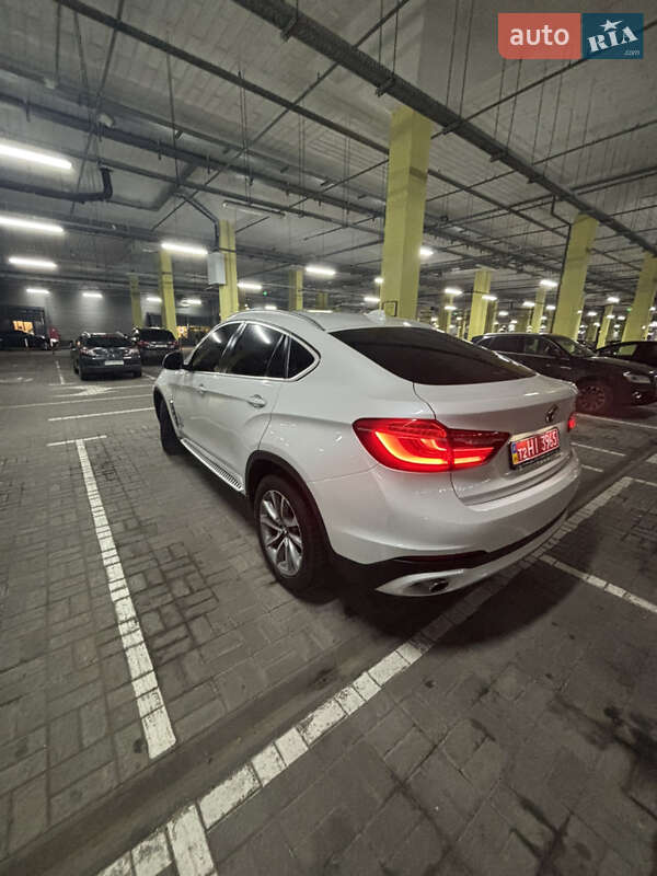 Позашляховик / Кросовер BMW X6 2015 в Києві
