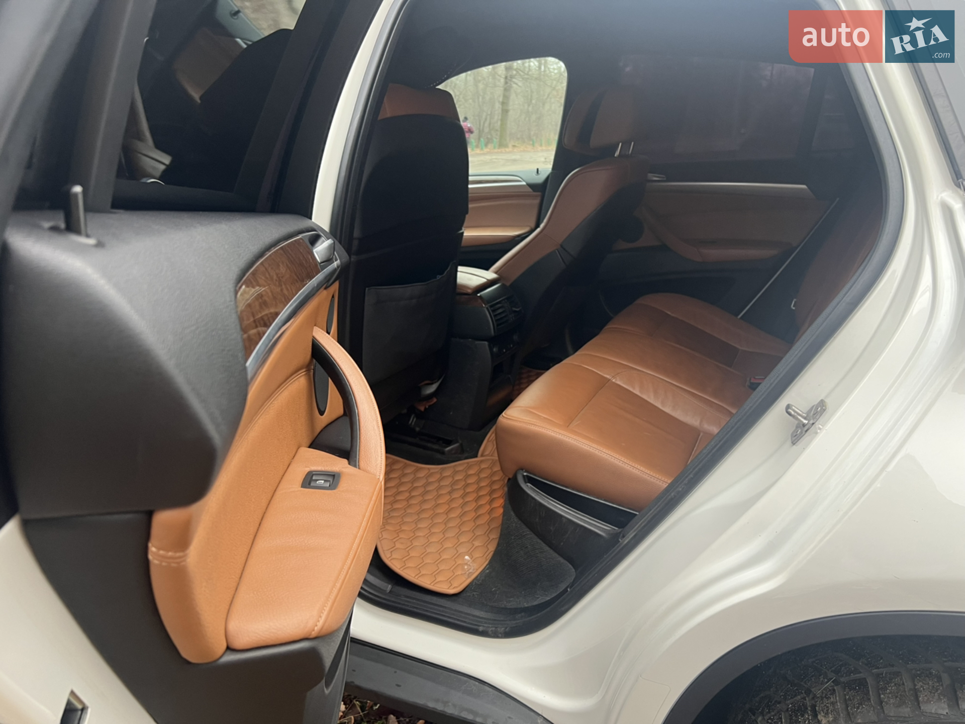 2011 BMW X6 - мініатюра 6