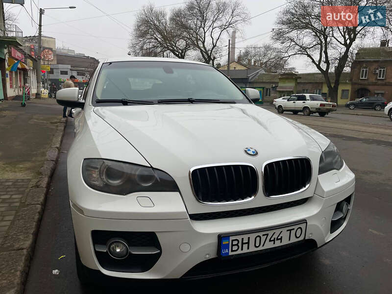 Внедорожник / Кроссовер BMW X6 2008 в Одессе