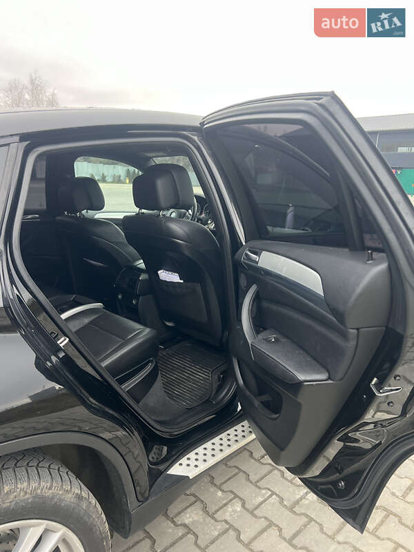 Внедорожник / Кроссовер BMW X6 2011 в Луцке