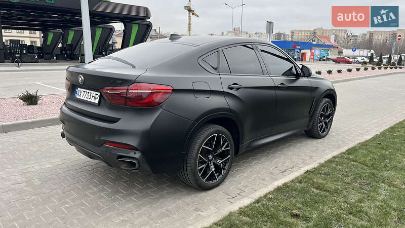 Внедорожник / Кроссовер BMW X6 2016 в Киеве