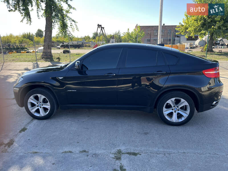 Внедорожник / Кроссовер BMW X6 2010 в Конотопе