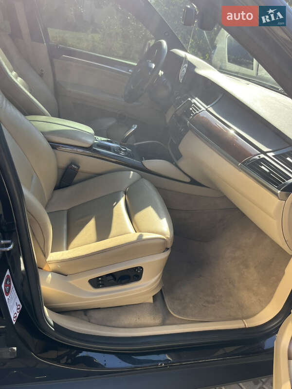 Внедорожник / Кроссовер BMW X6 2010 в Конотопе