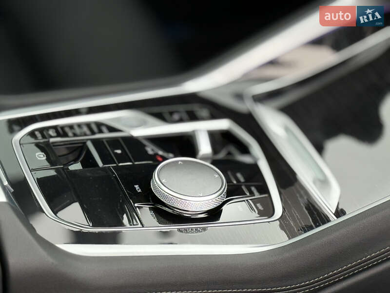 Внедорожник / Кроссовер BMW X6 2023 в Киеве